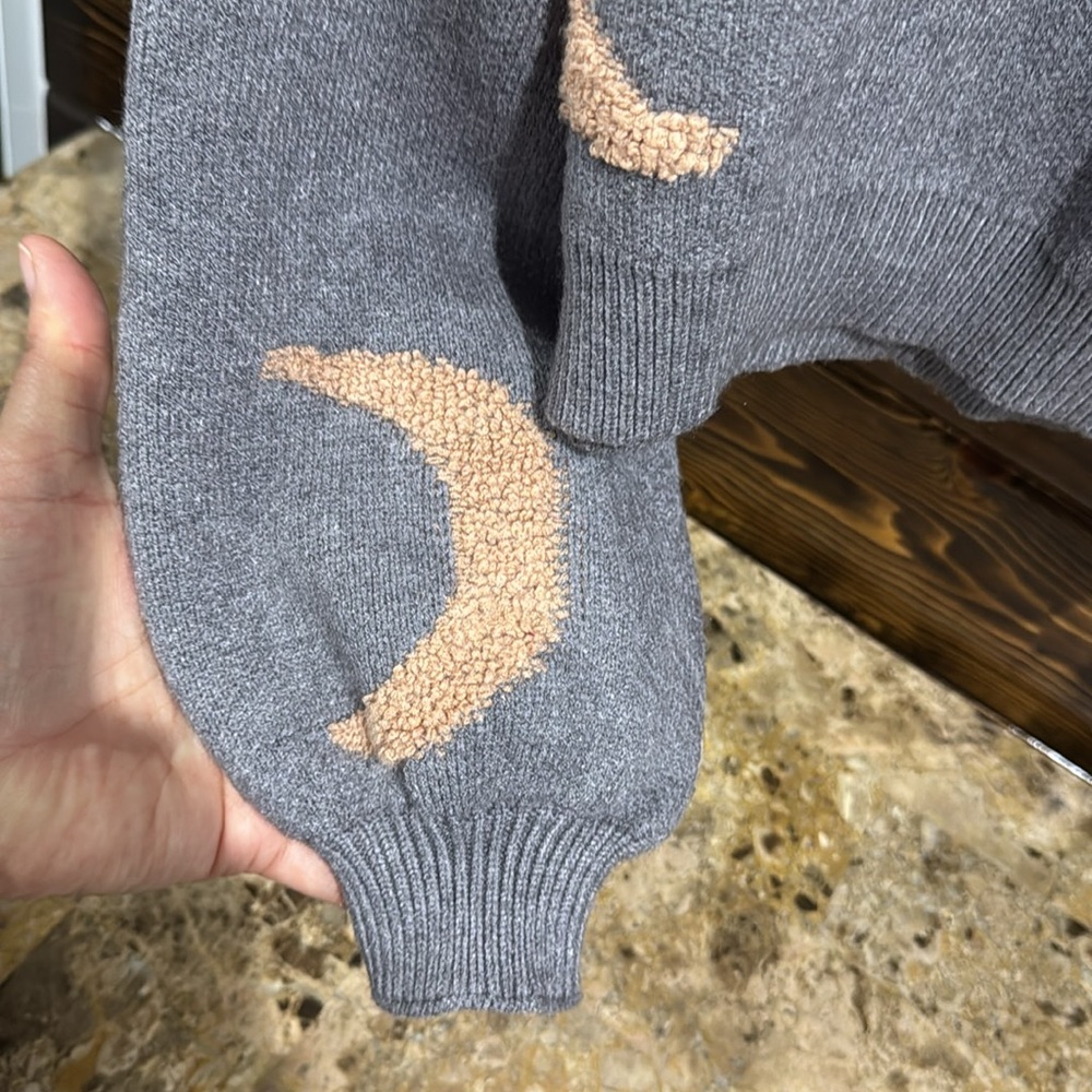 Cropped Sweater - Picture 11 of 11